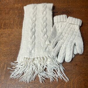 Alpaca scarf, and glove set excellent condition